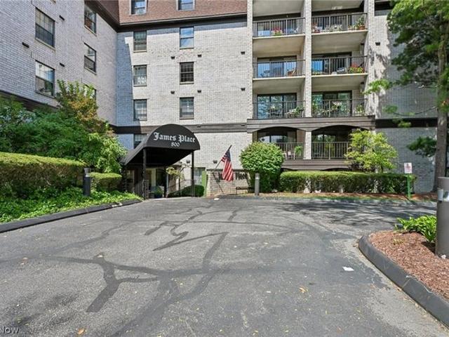 Condo for sale in Westlake, Ohio