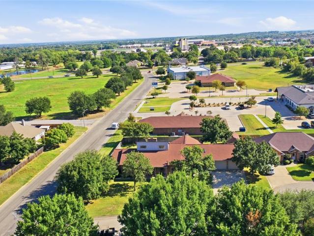 House for sale in Stephenville, Erath County