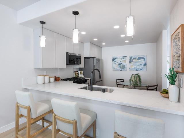 Condo for sale in Palo Alto, California