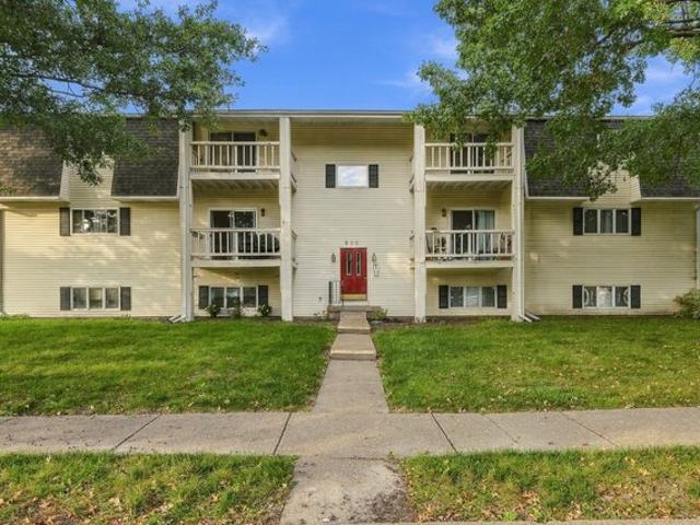 Condo for sale in Eldridge, Scott County