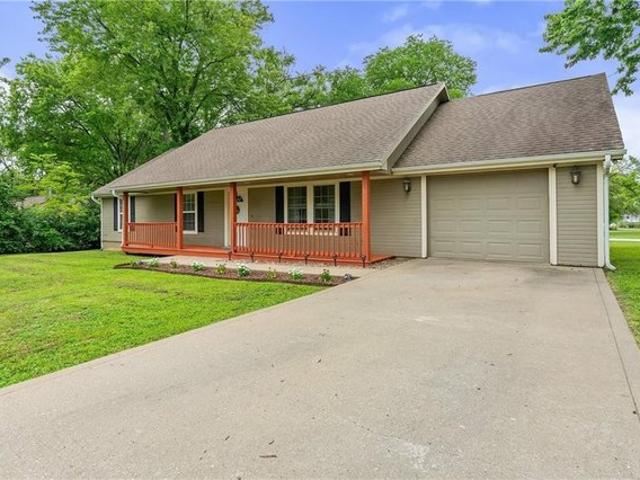House for sale in Ray, Missouri