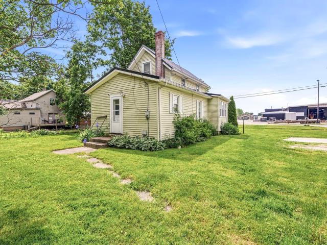 House for sale in Wakarusa, Indiana