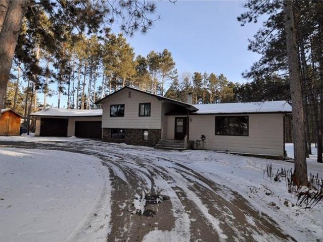 House for sale in Hubbard, Minnesota