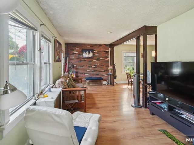 House for sale in Leonia, New Jersey