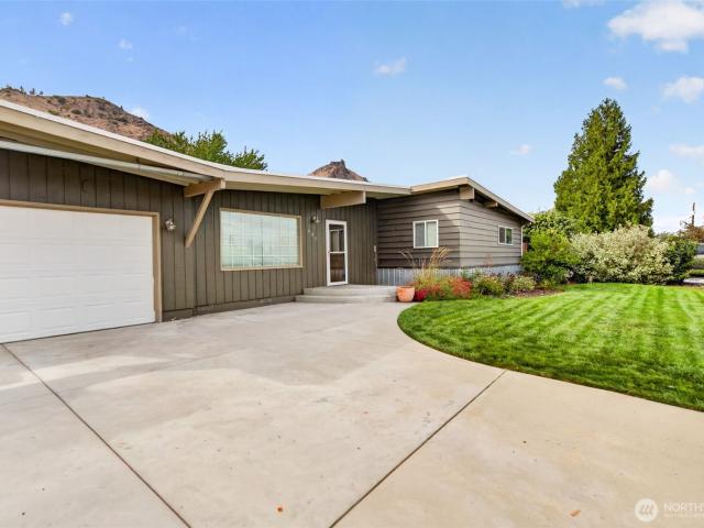 House for sale in Wenatchee, Chelan County