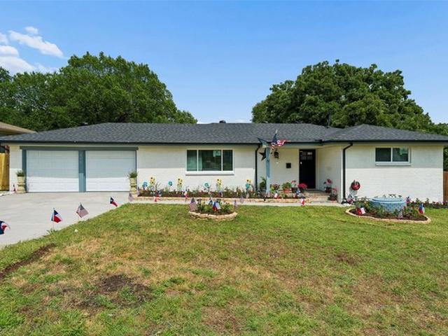 House for sale in Bedford, Texas