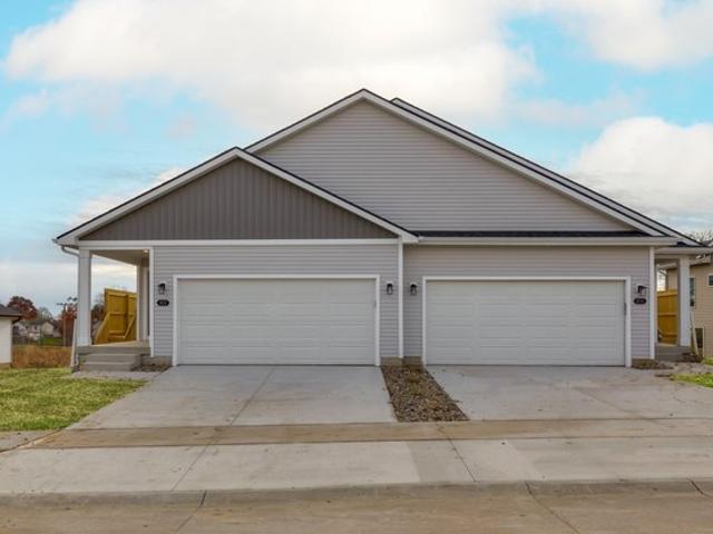 Townhouse for sale in Carlisle, Iowa
