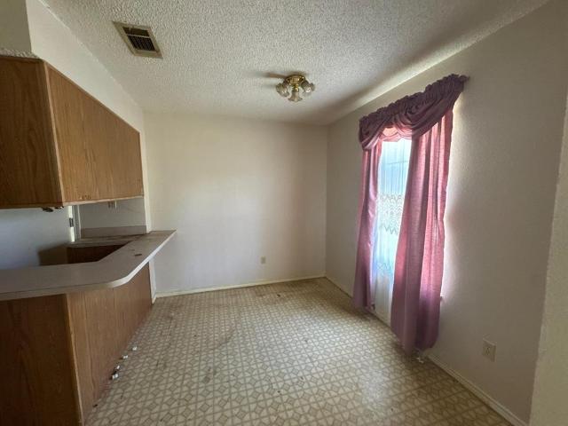 House for sale in Howe, Grayson County