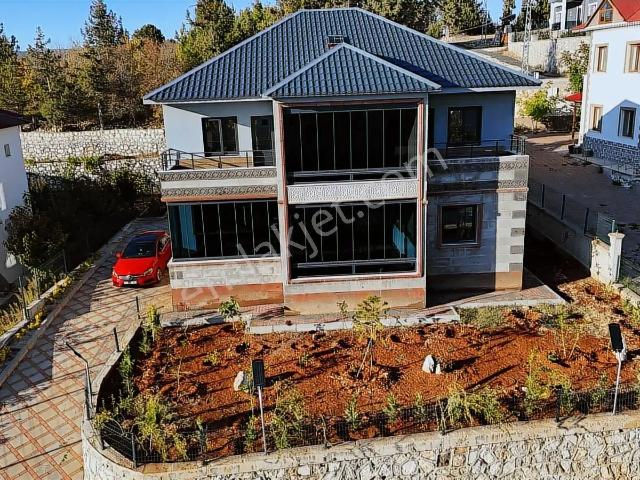 Erdemli, Mersin içerisinde satılık Villa