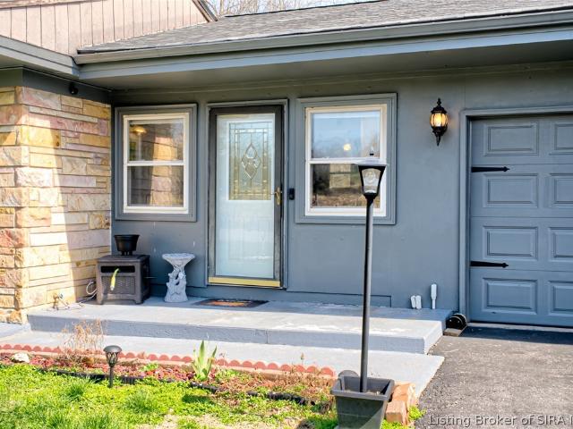 House for sale in Pekin, Indiana