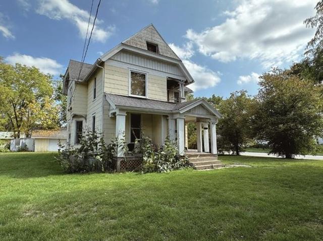 House for sale in Lake Mills, Wisconsin