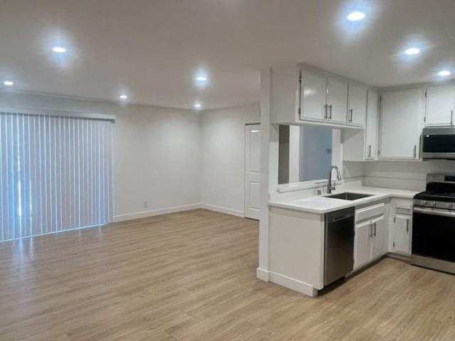 Apartment for rent in Glendale, California