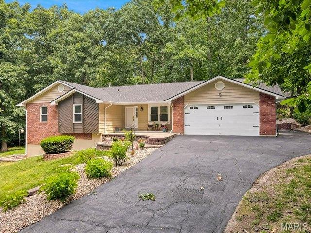 House for sale in Saint Charles, Missouri