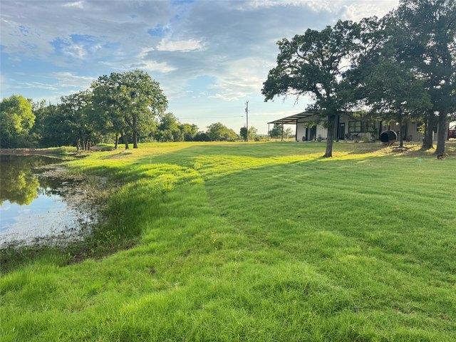 House for sale in Hamilton, Texas