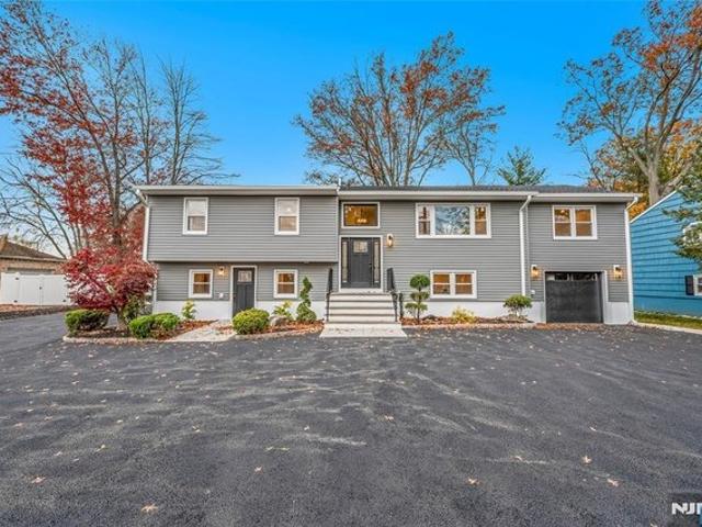 House for sale in Clark, New Jersey