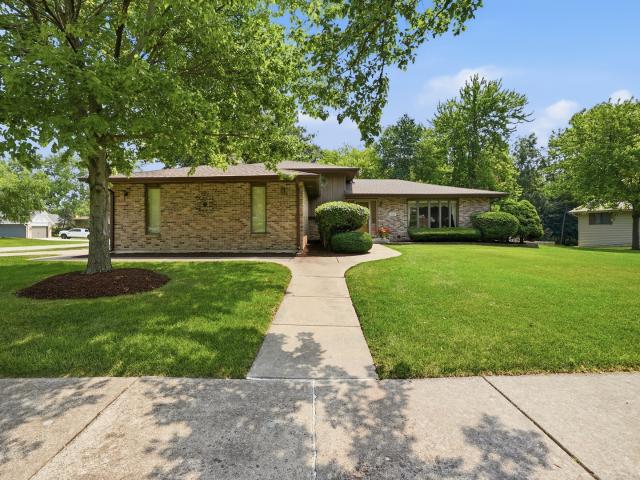 House for sale in Shorewood, Illinois