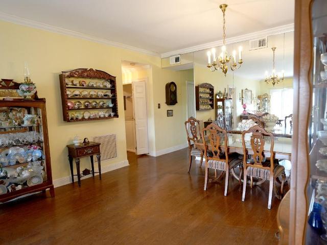 Condo for sale in Metairie, Louisiana