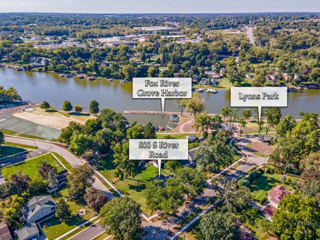 House for sale in Mchenry, Illinois