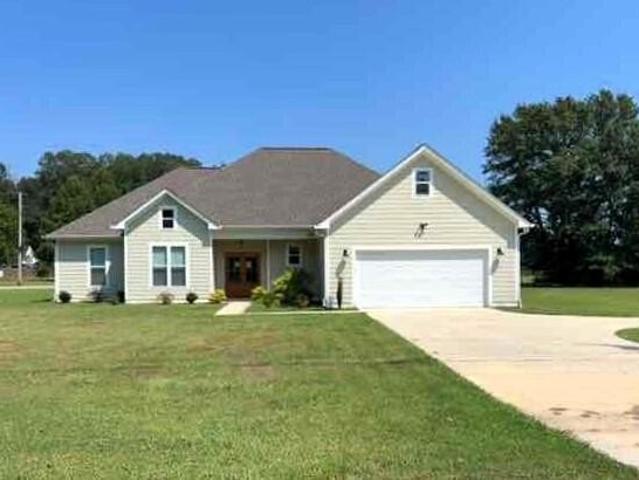 House for sale in Mantachie, Mississippi