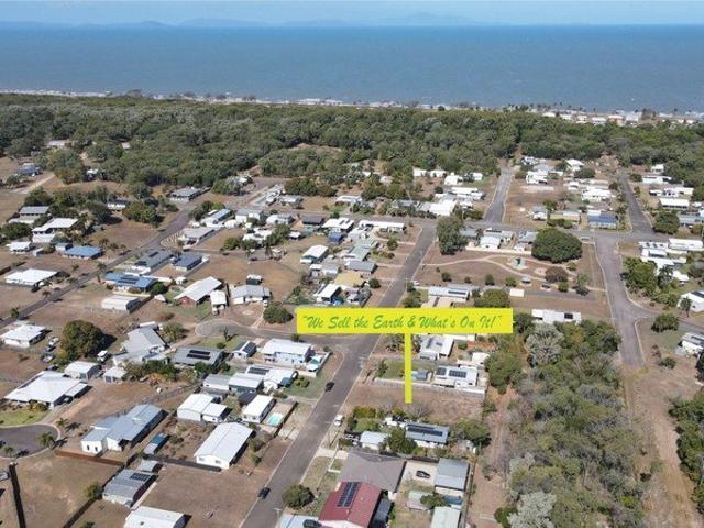 Land for sale in Hinchinbrook, Queensland