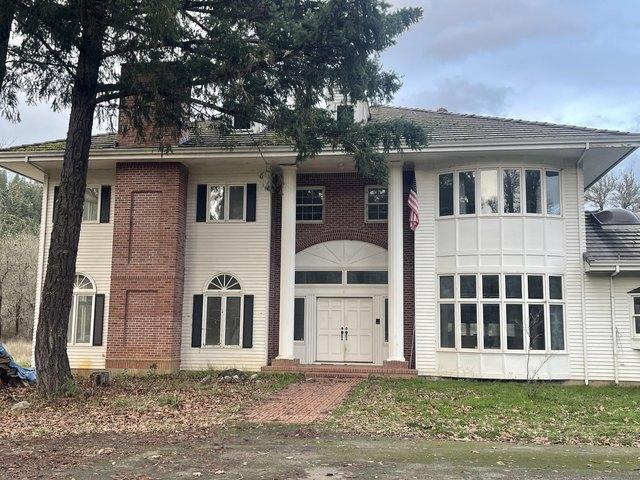 House for sale in Oregonia