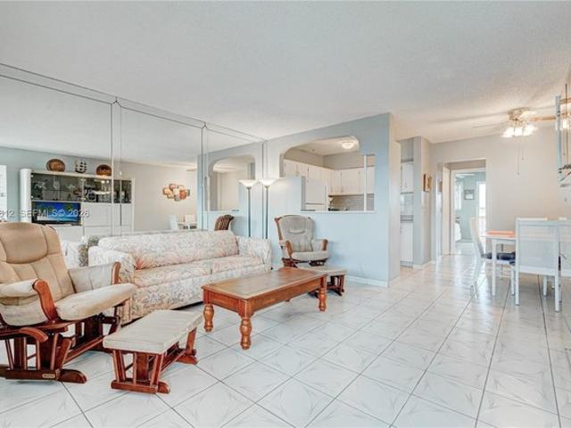 Condo for sale in Hallandale, Florida