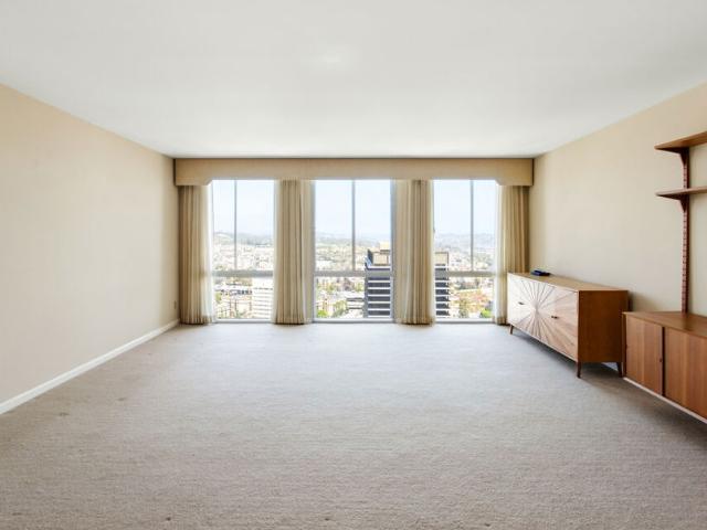 Condo for sale in Canoga Park, California