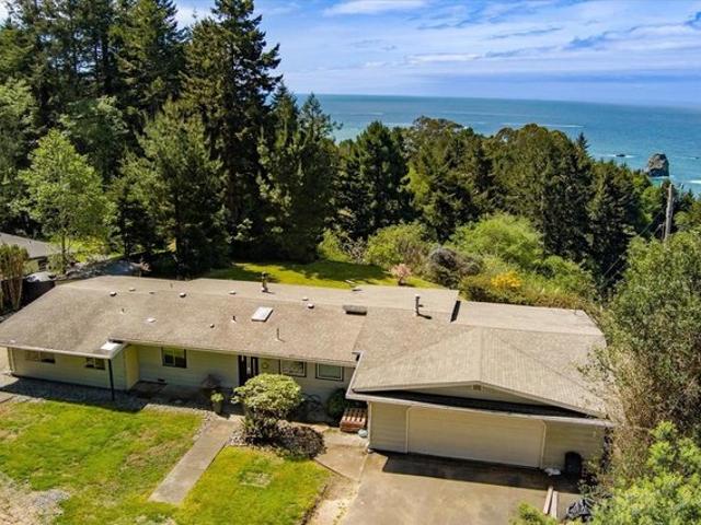 House for sale in Humboldt, California