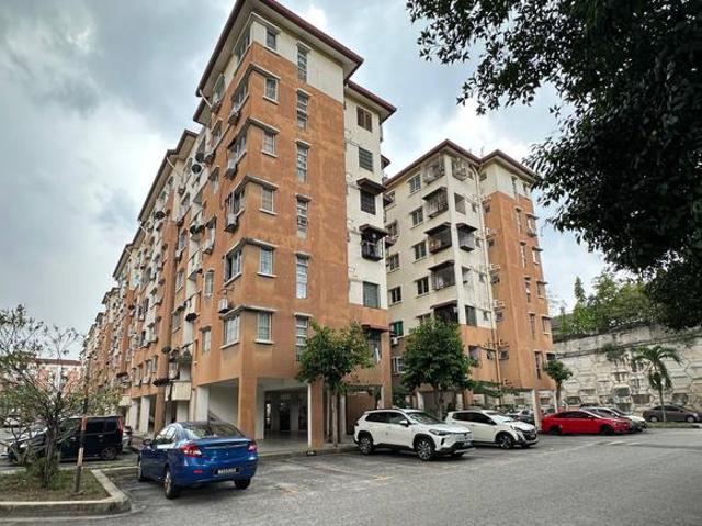 Apartment for sale in Petaling, Damansara Damai