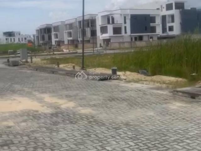Land for sale in Eti Osa, Lagos