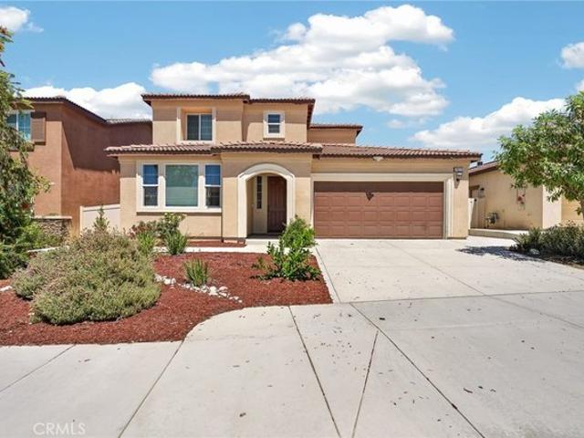 House for sale in Highland, California