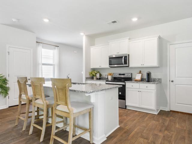 House for sale in Ravenel, South Carolina