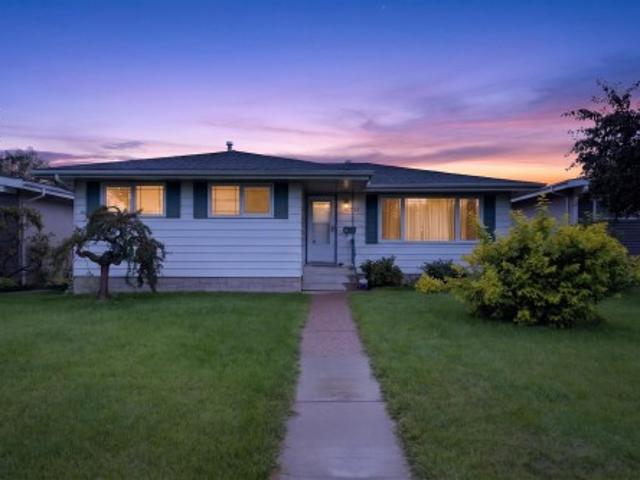 House for sale in Wedgewood, Alberta