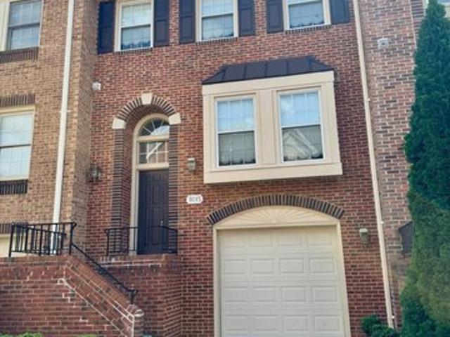 Townhouse for sale in Virginia