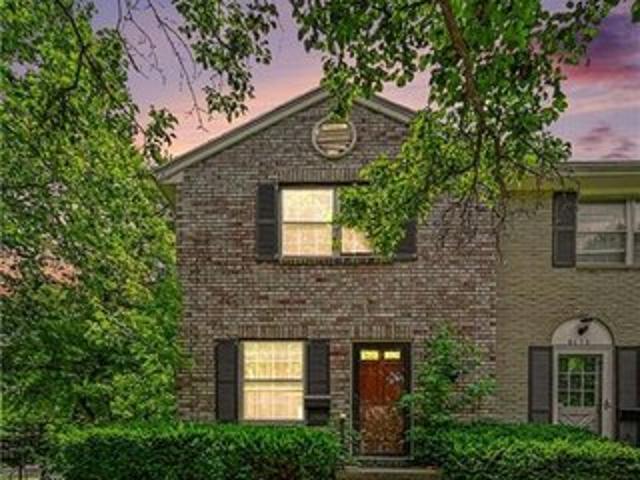 Townhouse for sale in Kansas City, Missouri