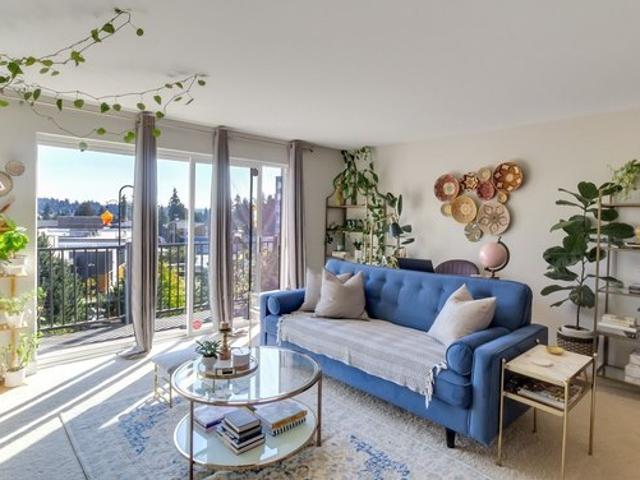 Condo for sale in Edmonds, Washington