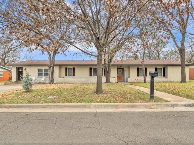 House for sale in Woodway, Texas