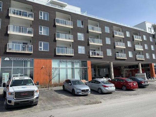 Commercial for rent in Les Moulins, Quebec