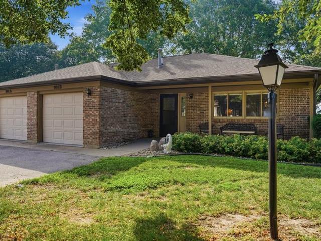 Townhouse for sale in Whiteside, Illinois