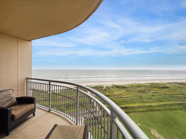 Condo for sale in Galveston, Texas