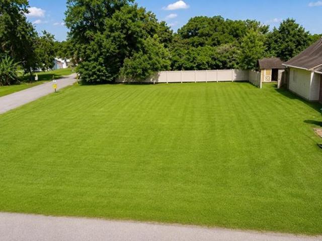 Land for sale in Broussard, Lafayette Parish