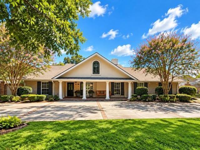 House for sale in Broussard, Lafayette Parish