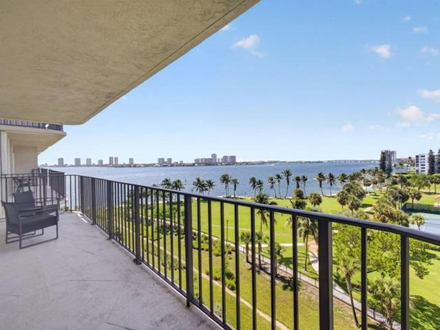 Condo for sale in Lake Park, Florida
