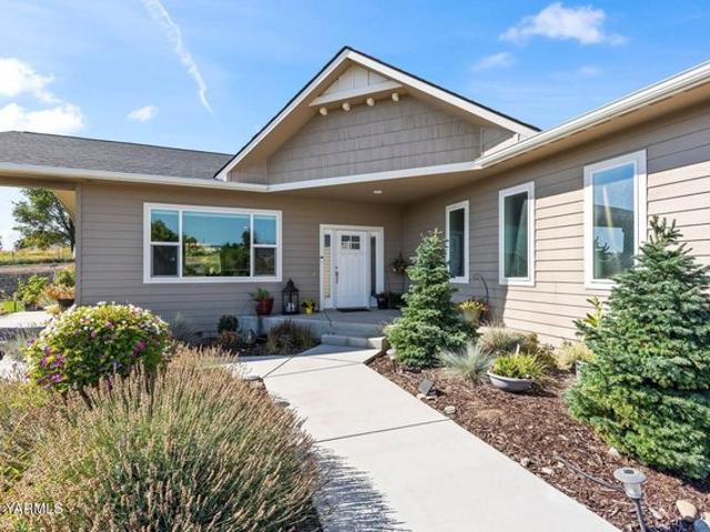 House for sale in Selah, Washington