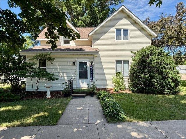 House for sale in Edgerton, Minnesota