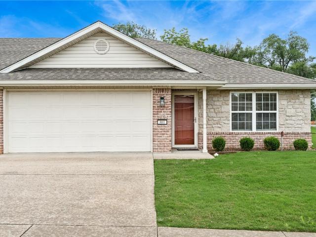 Townhouse for sale in Ark