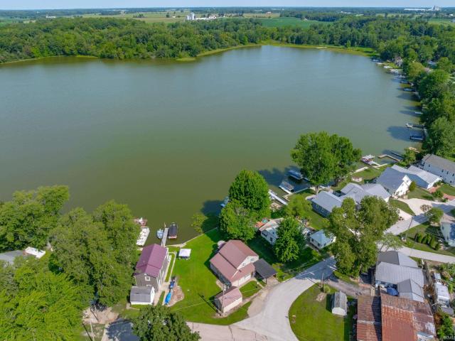 House for sale in Silver Lake, Indiana