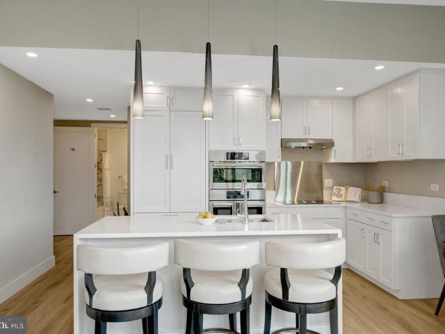 Condo for sale in Jefferson Houston, Alexandria