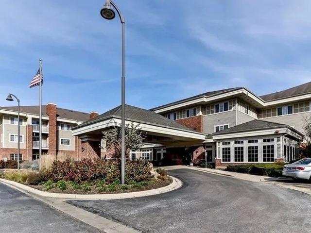 Condo for sale in Elgin, Illinois