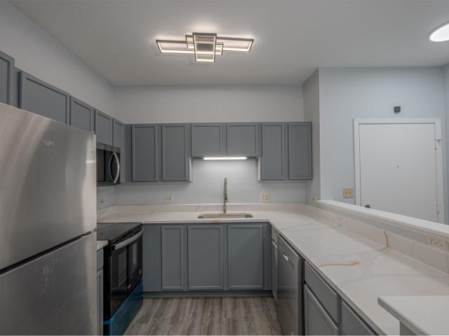 Condo for sale in Elgin, Illinois